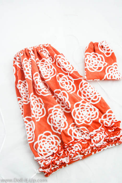 Make matching drawstring backpacks for girls and dolls from a girls shirt-25