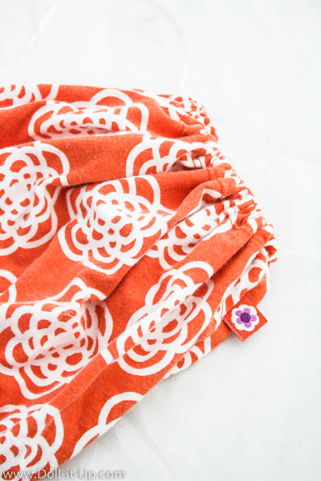 Make matching drawstring backpacks for girls and dolls from a girls shirt-26